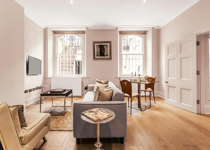 Chic One-Bedroom Flat